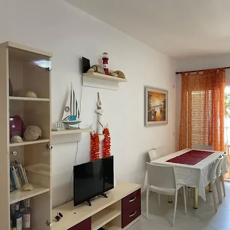 Apartment Gjoni With A Great View In Drymades *